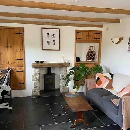 9a Viaduct - The Cosiest Bolthole In The Sw! * Hayle
