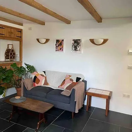 9a Viaduct - The Cosiest Bolthole In The Sw! * Hayle